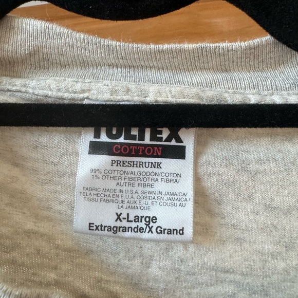 Vintage Long Island Tshirt - Picture 2 of 3